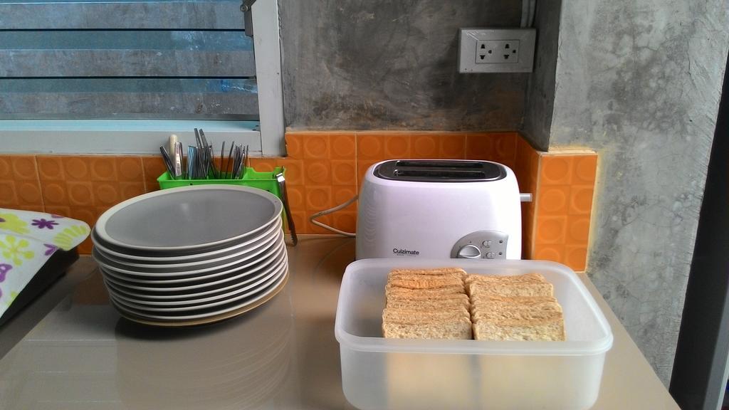 Zan Pla Nade Guesthouse เชียงราย ภายนอก รูปภาพ