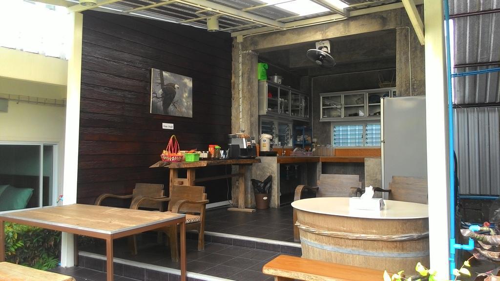 Zan Pla Nade Guesthouse เชียงราย ภายนอก รูปภาพ