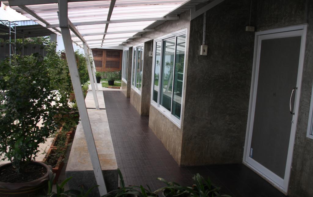 Zan Pla Nade Guesthouse เชียงราย ภายนอก รูปภาพ