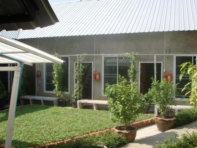 Zan Pla Nade Guesthouse เชียงราย ภายนอก รูปภาพ