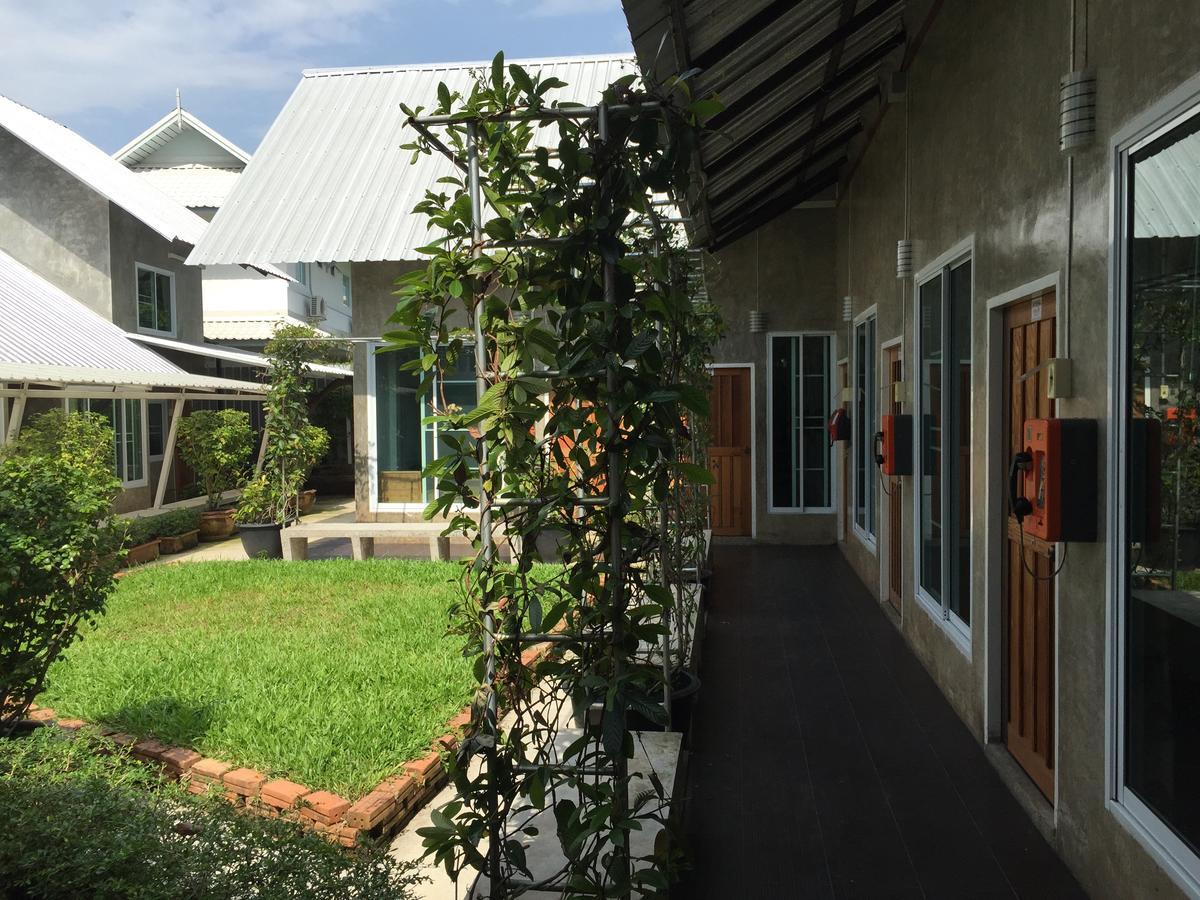 Zan Pla Nade Guesthouse เชียงราย ภายนอก รูปภาพ