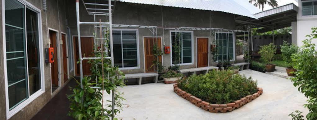 Zan Pla Nade Guesthouse เชียงราย ภายนอก รูปภาพ
